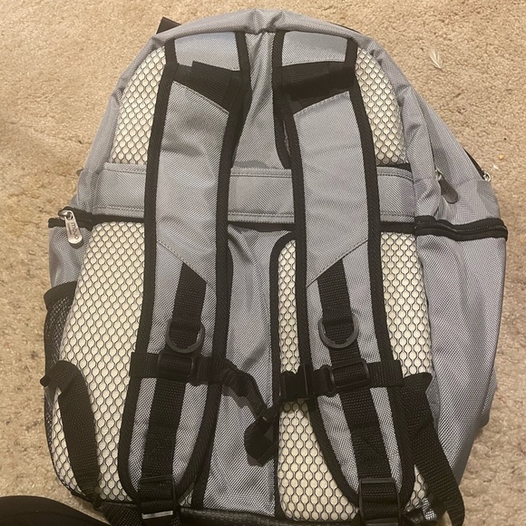 WI Badgers 19 In Laptop Backpack - Picture 9 of 9